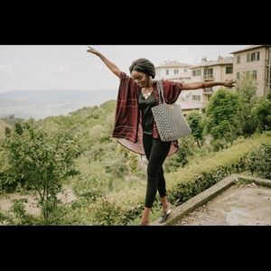 Sseko Multi way shawl